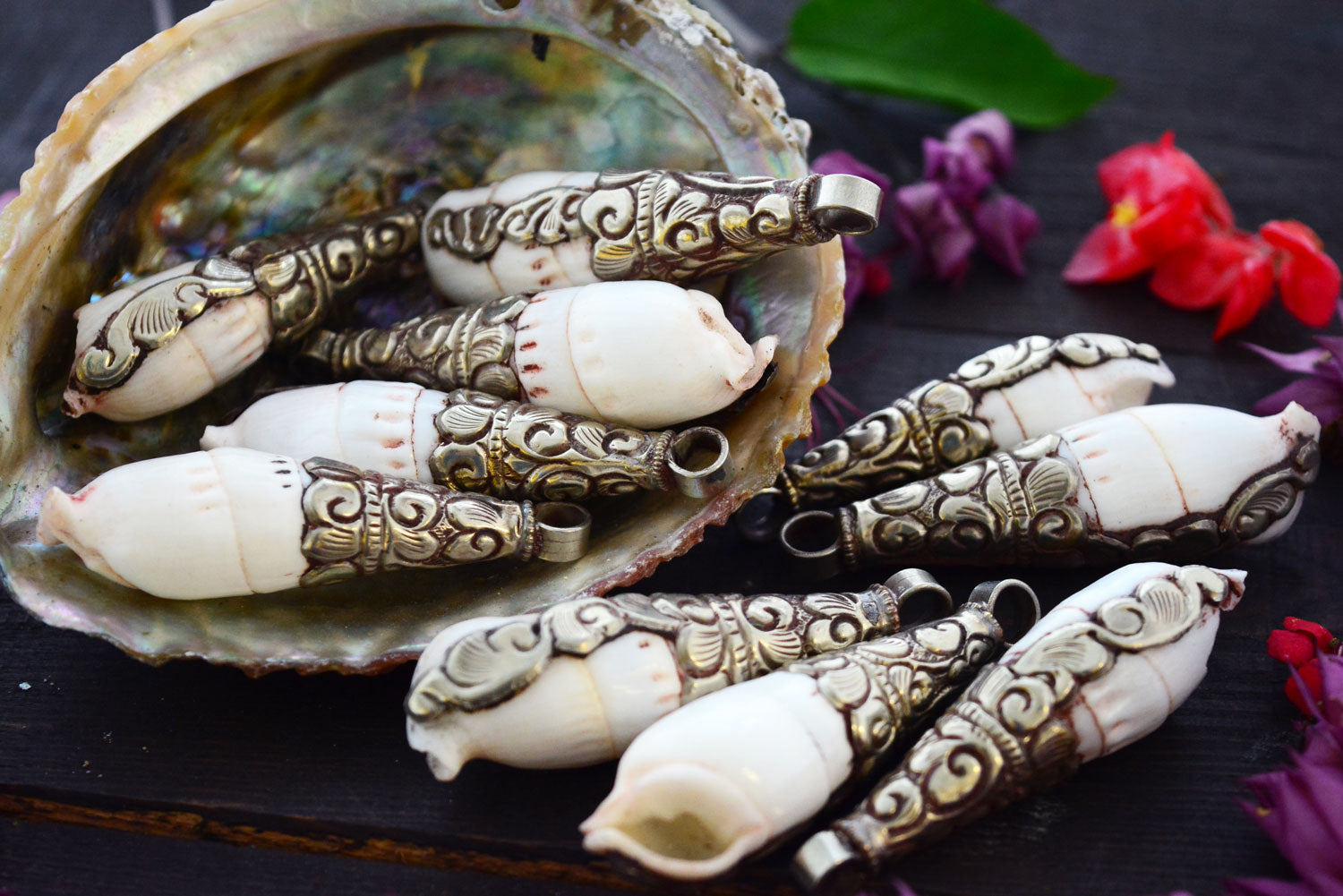 Drops in a Shell, 17x60mm, White Brass Seashell Nepali Pendant, One Pe –  Nature Beads